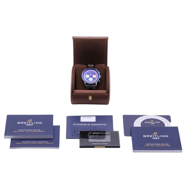 Breitling Navitimer 01 AB0121 Image 7